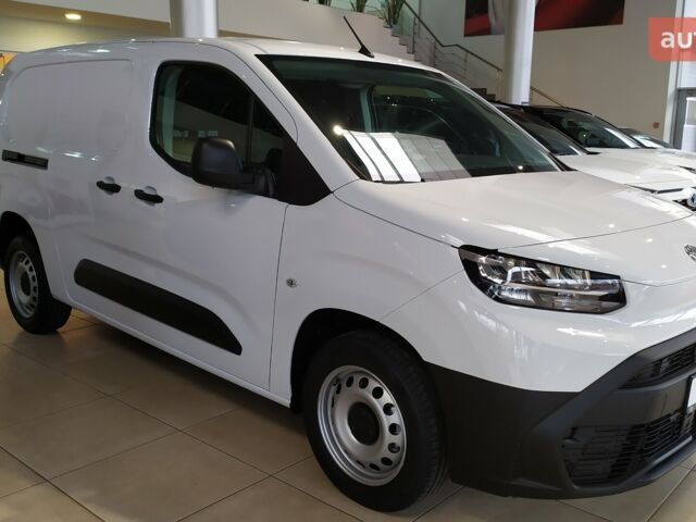 Тойота Proace City, объемом двигателя 1.5 л и пробегом 0 тыс. км за 26628 $, фото 3 на Automoto.ua