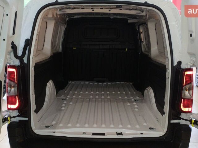 Тойота Proace City, объемом двигателя 1.5 л и пробегом 0 тыс. км за 26628 $, фото 18 на Automoto.ua