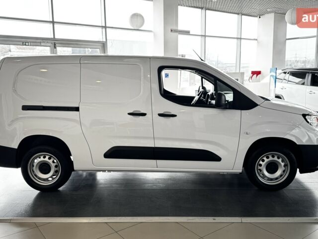 Тойота Proace City, объемом двигателя 1.5 л и пробегом 0 тыс. км за 25465 $, фото 3 на Automoto.ua