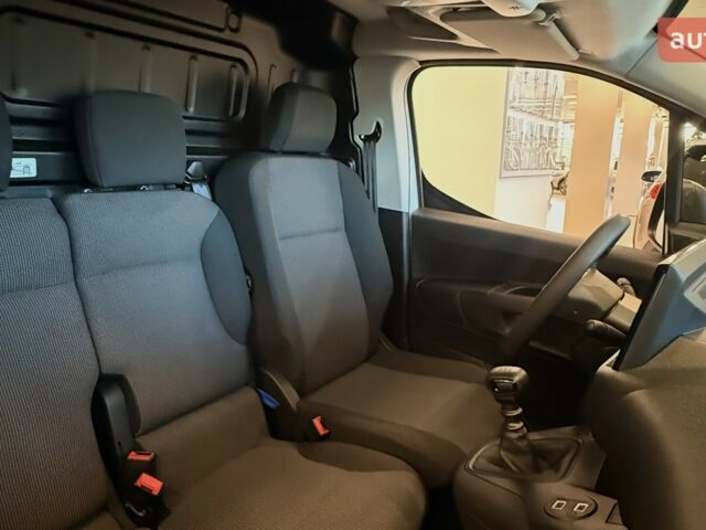 Тойота Proace City, объемом двигателя 1.5 л и пробегом 0 тыс. км за 26386 $, фото 8 на Automoto.ua