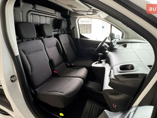 Тойота Proace City, объемом двигателя 1.5 л и пробегом 0 тыс. км за 25641 $, фото 14 на Automoto.ua