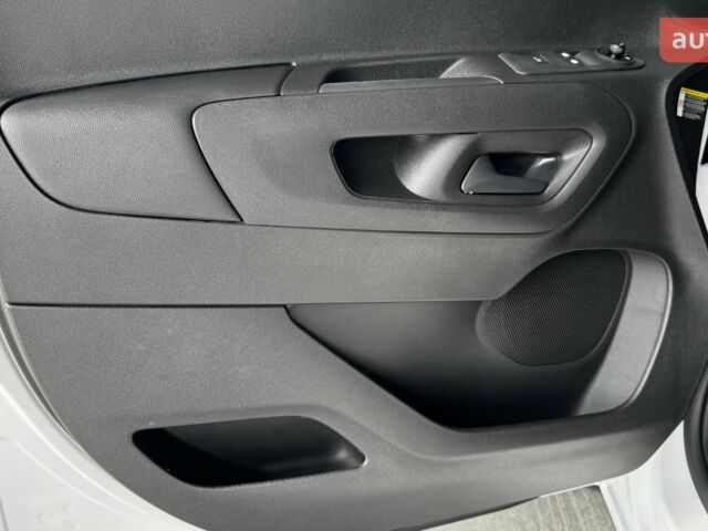 Тойота Proace City, объемом двигателя 1.5 л и пробегом 0 тыс. км за 25641 $, фото 30 на Automoto.ua