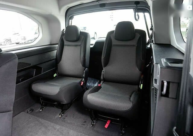 Тойота Proace City Verso, об'ємом двигуна 1.5 л та пробігом 1 тис. км за 33344 $, фото 7 на Automoto.ua