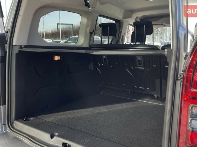 Тойота Proace City Verso, об'ємом двигуна 1.5 л та пробігом 0 тис. км за 34537 $, фото 29 на Automoto.ua