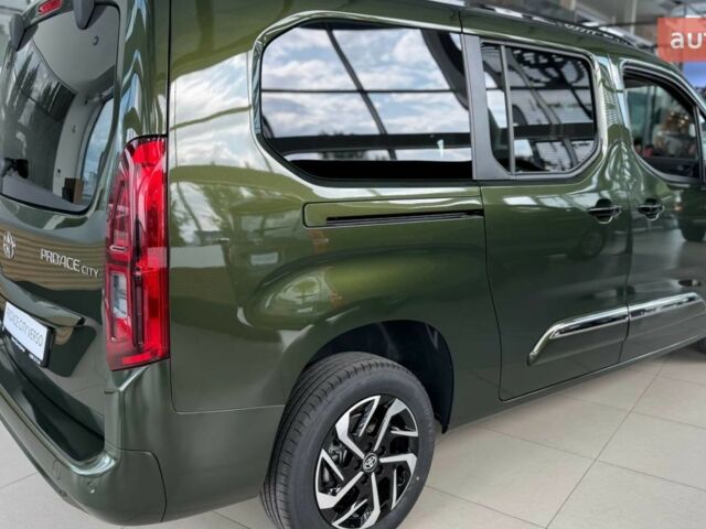 Тойота Proace City Verso, объемом двигателя 1.5 л и пробегом 0 тыс. км за 35188 $, фото 11 на Automoto.ua