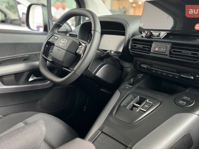 Тойота Proace City Verso, объемом двигателя 1.5 л и пробегом 0 тыс. км за 35188 $, фото 4 на Automoto.ua
