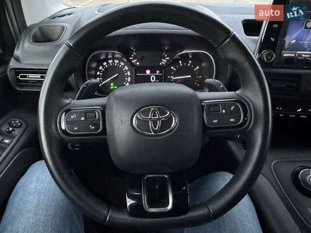 Сірий Тойота Proace City Verso, об'ємом двигуна 1.5 л та пробігом 9 тис. км за 29900 $, фото 46 на Automoto.ua