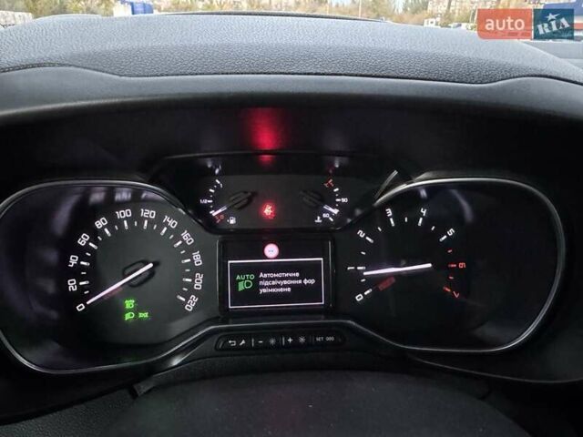 Серый Тойота Proace City Verso, объемом двигателя 1.5 л и пробегом 9 тыс. км за 29900 $, фото 68 на Automoto.ua