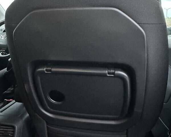 Сірий Тойота Proace City Verso, об'ємом двигуна 1.5 л та пробігом 9 тис. км за 29900 $, фото 60 на Automoto.ua