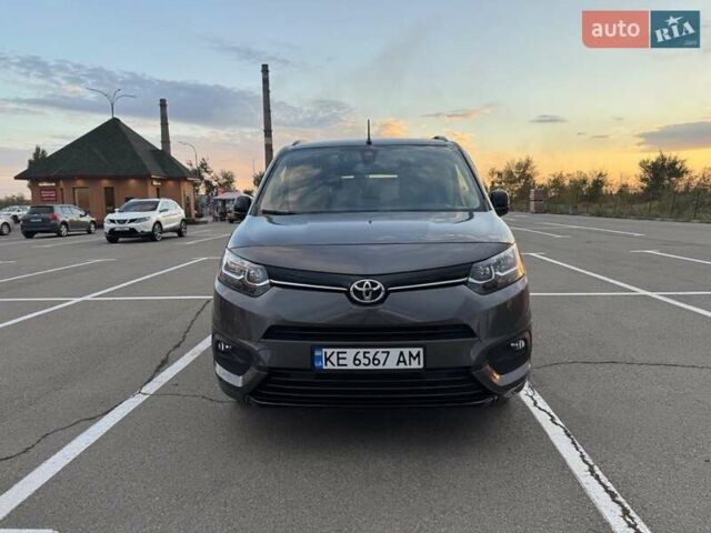 Сірий Тойота Proace City Verso, об'ємом двигуна 1.5 л та пробігом 9 тис. км за 29900 $, фото 2 на Automoto.ua