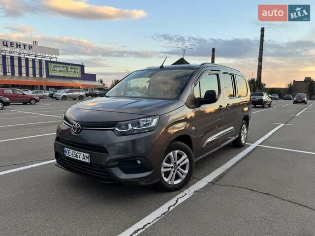 Сірий Тойота Proace City Verso, об'ємом двигуна 1.5 л та пробігом 9 тис. км за 29900 $, фото 26 на Automoto.ua