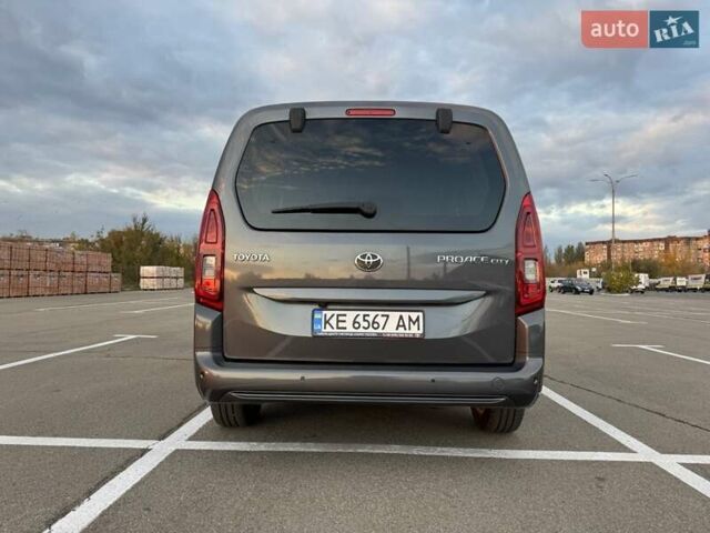 Сірий Тойота Proace City Verso, об'ємом двигуна 1.5 л та пробігом 9 тис. км за 29900 $, фото 13 на Automoto.ua