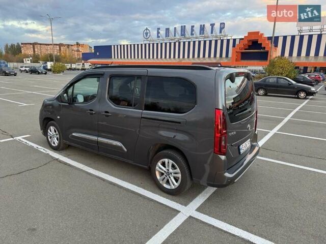 Сірий Тойота Proace City Verso, об'ємом двигуна 1.5 л та пробігом 9 тис. км за 29900 $, фото 17 на Automoto.ua