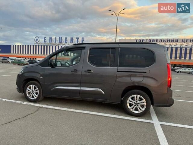 Сірий Тойота Proace City Verso, об'ємом двигуна 1.5 л та пробігом 9 тис. км за 29900 $, фото 20 на Automoto.ua