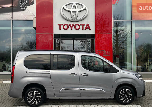 Серый Тойота Proace City Verso, объемом двигателя 1.5 л и пробегом 1 тыс. км за 31322 $, фото 16 на Automoto.ua