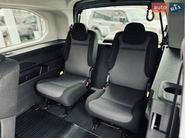 Серый Тойота Proace City Verso, объемом двигателя 1.5 л и пробегом 1 тыс. км за 33214 $, фото 14 на Automoto.ua