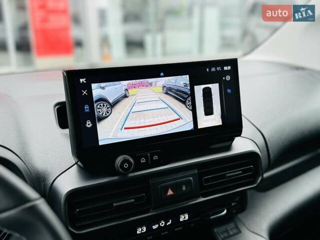 Серый Тойота Proace City Verso, объемом двигателя 1.5 л и пробегом 1 тыс. км за 33214 $, фото 22 на Automoto.ua