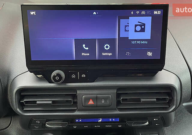 Серый Тойота Proace City Verso, объемом двигателя 1.5 л и пробегом 1 тыс. км за 31322 $, фото 14 на Automoto.ua