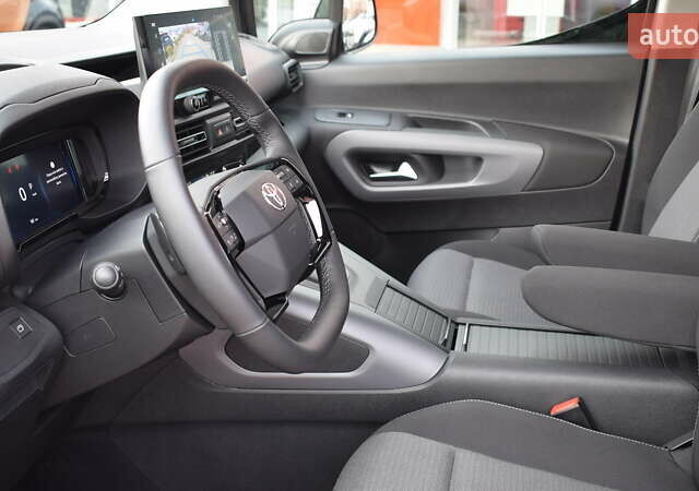 Сірий Тойота Proace City Verso, об'ємом двигуна 1.5 л та пробігом 1 тис. км за 33000 $, фото 12 на Automoto.ua