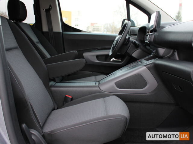 Серый Тойота Proace City Verso, объемом двигателя 1.5 л и пробегом 227 тыс. км за 31686 $, фото 12 на Automoto.ua