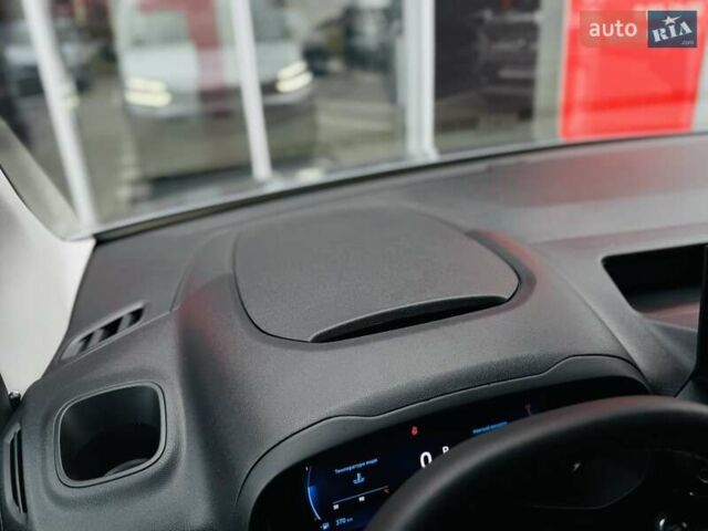 Серый Тойота Proace City Verso, объемом двигателя 1.5 л и пробегом 1 тыс. км за 33214 $, фото 24 на Automoto.ua