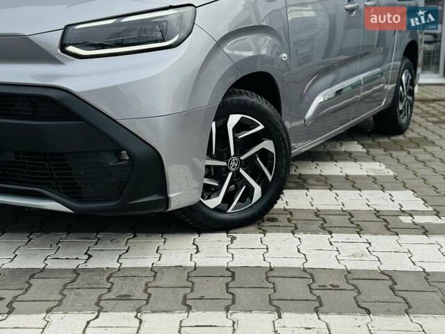 Серый Тойота Proace City Verso, объемом двигателя 1.5 л и пробегом 1 тыс. км за 33214 $, фото 37 на Automoto.ua