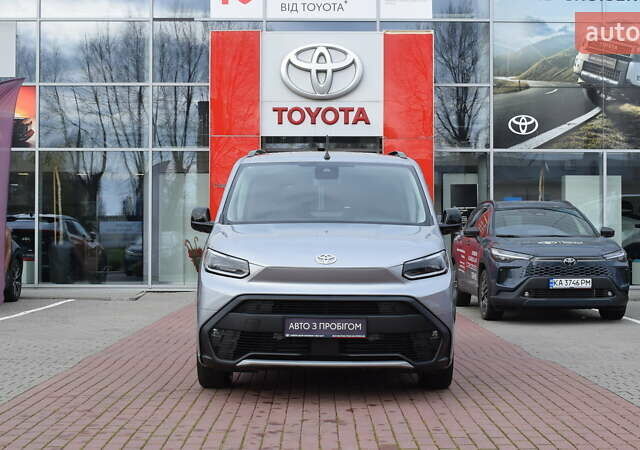 Сірий Тойота Proace City Verso, об'ємом двигуна 1.5 л та пробігом 1 тис. км за 33000 $, фото 4 на Automoto.ua