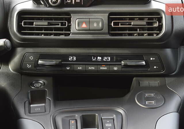 Сірий Тойота Proace City Verso, об'ємом двигуна 1.5 л та пробігом 1 тис. км за 33000 $, фото 22 на Automoto.ua