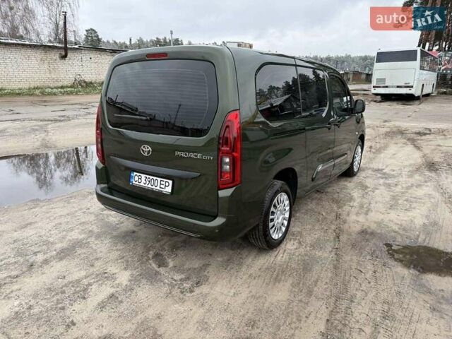 Зеленый Тойота Proace City Verso, объемом двигателя 1.5 л и пробегом 6 тыс. км за 30000 $, фото 5 на Automoto.ua