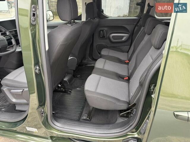 Зеленый Тойота Proace City Verso, объемом двигателя 1.5 л и пробегом 6 тыс. км за 30000 $, фото 15 на Automoto.ua