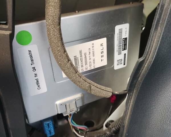 Білий Тойота RAV4 EV, об'ємом двигуна 0 л та пробігом 180 тис. км за 11700 $, фото 23 на Automoto.ua