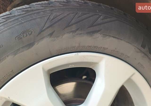 Белый Тойота RAV4 EV, объемом двигателя 0 л и пробегом 172 тыс. км за 11100 $, фото 10 на Automoto.ua