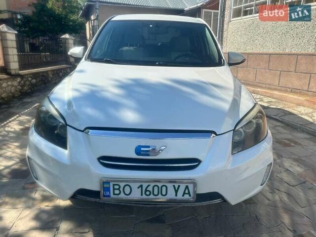 Белый Тойота RAV4 EV, объемом двигателя 0 л и пробегом 208 тыс. км за 9500 $, фото 1 на Automoto.ua