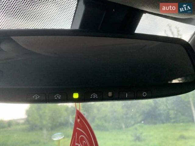 Білий Тойота RAV4 EV, об'ємом двигуна 0 л та пробігом 93 тис. км за 13700 $, фото 14 на Automoto.ua