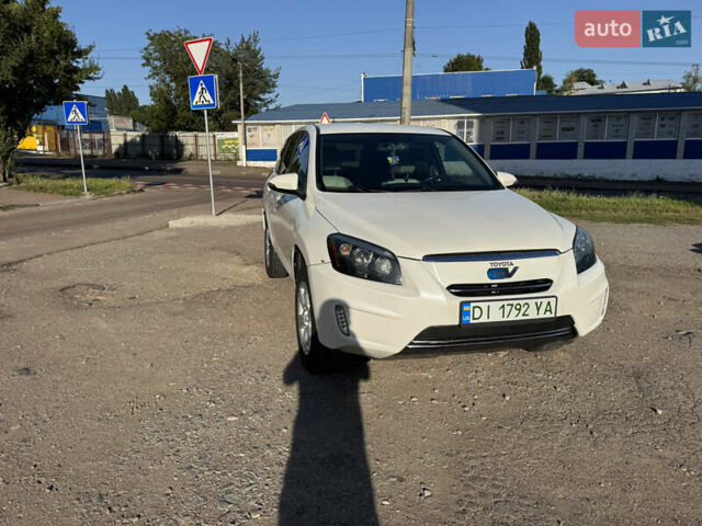 Белый Тойота RAV4 EV, объемом двигателя 0 л и пробегом 159 тыс. км за 10900 $, фото 2 на Automoto.ua