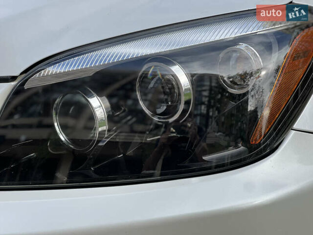 Білий Тойота RAV4 EV, об'ємом двигуна 0 л та пробігом 165 тис. км за 9200 $, фото 20 на Automoto.ua