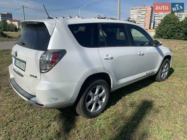 Білий Тойота RAV4 EV, об'ємом двигуна 0 л та пробігом 196 тис. км за 9950 $, фото 9 на Automoto.ua