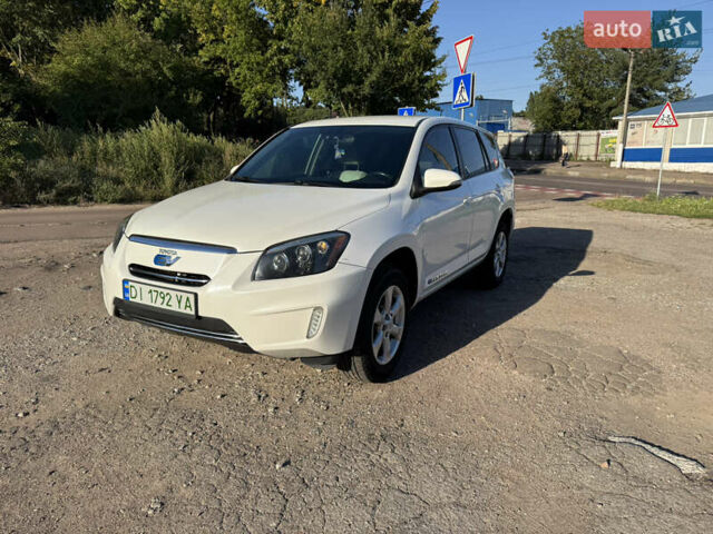 Тойота RAV4 EV 2013 в Житомире на Automoto.ua Белый Тойота RAV4 EV, объемом двигателя 0 л и пробегом 158 тыс. км за 10400 $, фото 25 на Automoto.ua