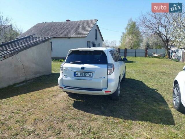 Білий Тойота RAV4 EV, об'ємом двигуна 0 л та пробігом 220 тис. км за 11500 $, фото 3 на Automoto.ua