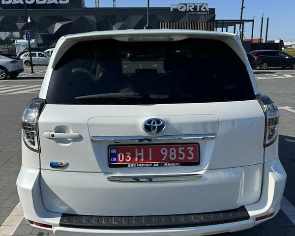Білий Тойота RAV4 EV, об'ємом двигуна 0 л та пробігом 102 тис. км за 10200 $, фото 5 на Automoto.ua