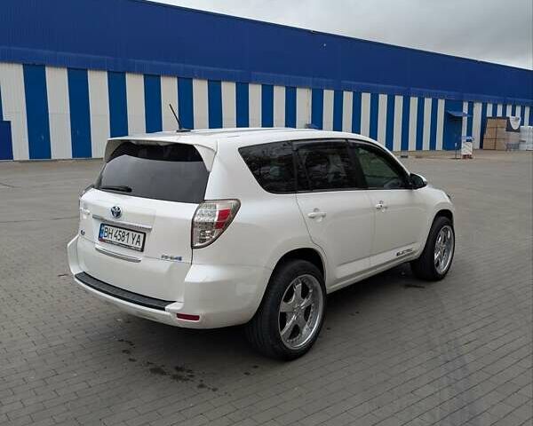 Тойота RAV4 EV 2014 в Одессе на Automoto.ua Белый Тойота RAV4 EV, объемом двигателя 0 л и пробегом 130 тыс. км за 13150 $, фото 3 на Automoto.ua