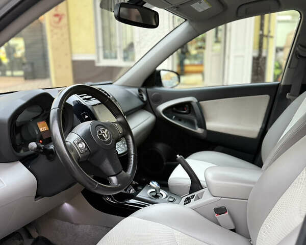 Тойота RAV4 EV, об'ємом двигуна 0 л та пробігом 149 тис. км за 12700 $, фото 7 на Automoto.ua