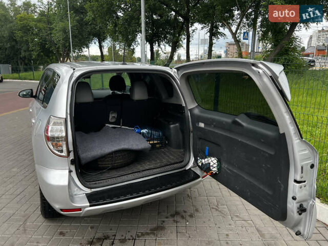 Тойота RAV4 EV, об'ємом двигуна 0 л та пробігом 172 тис. км за 7800 $, фото 6 на Automoto.ua