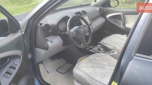 Тойота RAV4 EV, объемом двигателя 0 л и пробегом 170 тыс. км за 12100 $, фото 8 на Automoto.ua