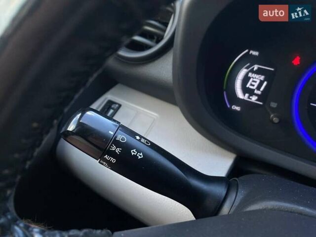 Сірий Тойота RAV4 EV, об'ємом двигуна 0 л та пробігом 210 тис. км за 10490 $, фото 32 на Automoto.ua