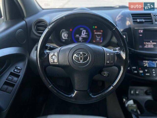 Сірий Тойота RAV4 EV, об'ємом двигуна 0 л та пробігом 210 тис. км за 11500 $, фото 41 на Automoto.ua