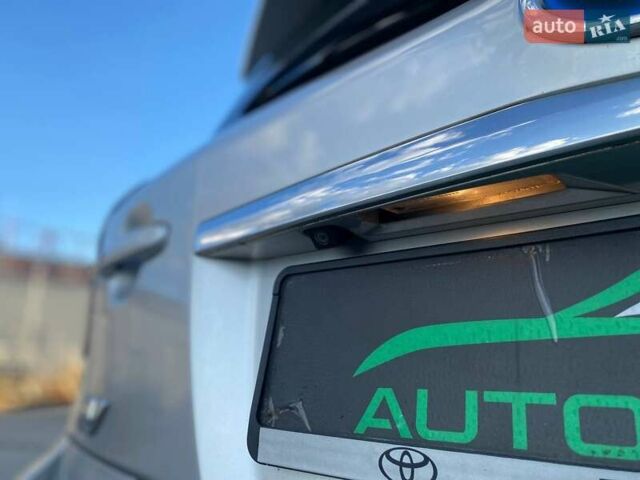 Сірий Тойота RAV4 EV, об'ємом двигуна 0 л та пробігом 210 тис. км за 11500 $, фото 13 на Automoto.ua