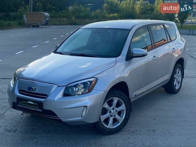 Сірий Тойота RAV4 EV, об'ємом двигуна 0 л та пробігом 210 тис. км за 10490 $, фото 1 на Automoto.ua