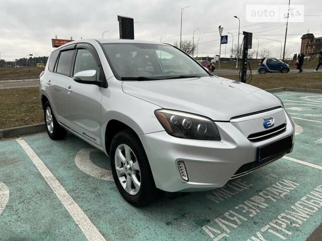 Сірий Тойота RAV4 EV, об'ємом двигуна 0 л та пробігом 129 тис. км за 14000 $, фото 1 на Automoto.ua