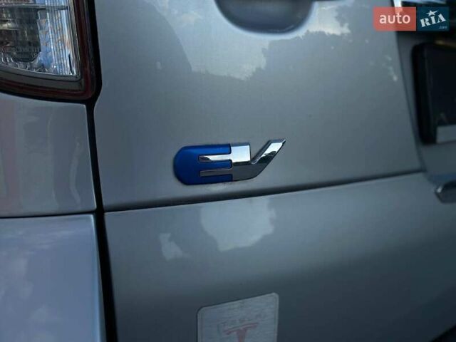 Сірий Тойота RAV4 EV, об'ємом двигуна 0 л та пробігом 210 тис. км за 10490 $, фото 11 на Automoto.ua